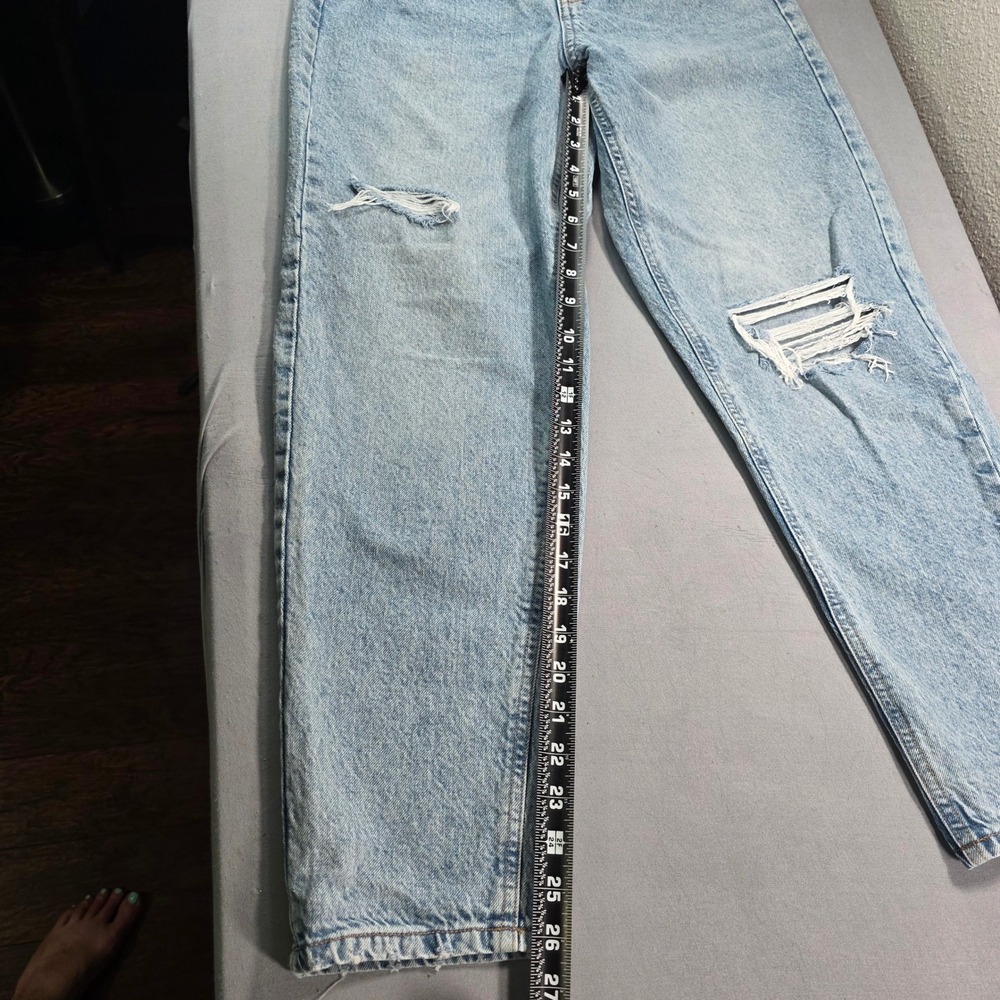 Wild Fable High Rise Tapered Distressed Jeans Light Wash Blue Womens Size 6 - Picture 4 of 11